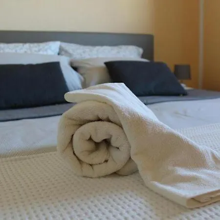 Ficur With Swimming Pool & Grill,