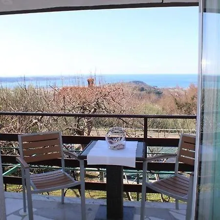 Appartamento Ficur With Swimming Pool & Grill,